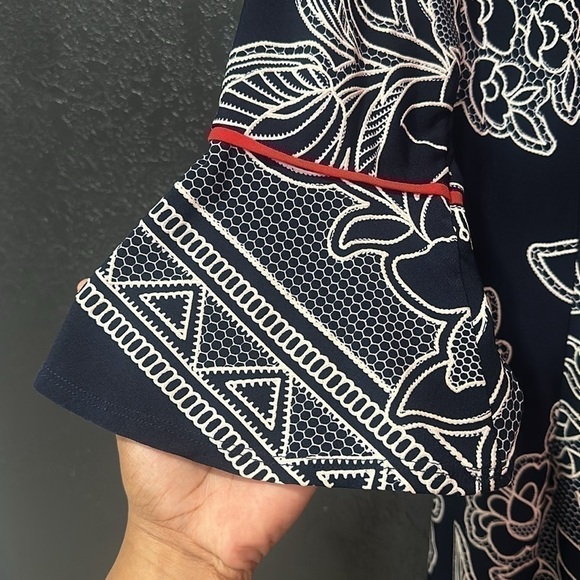 ENFOCUS STUDIO Floral Stretch Flared Knee length 3/4 Sleeve Dress Size 8 - Picture 7 of 7